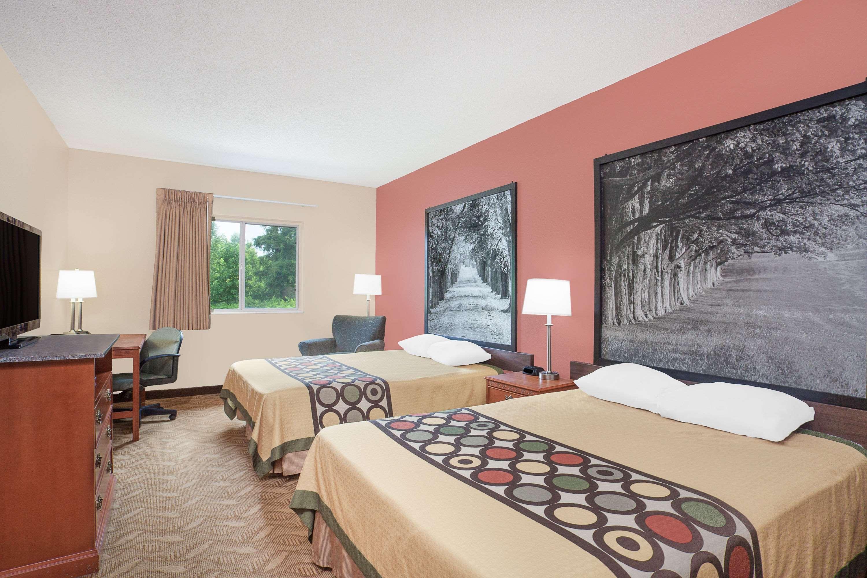 Super 8 By Wyndham Central City Exterior foto